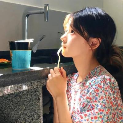 吸血鬼住在隔壁